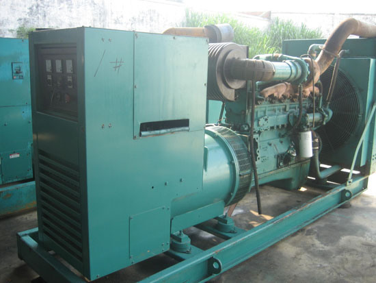 西吉租赁发电机- 发电机碳刷磨损的原因是什么