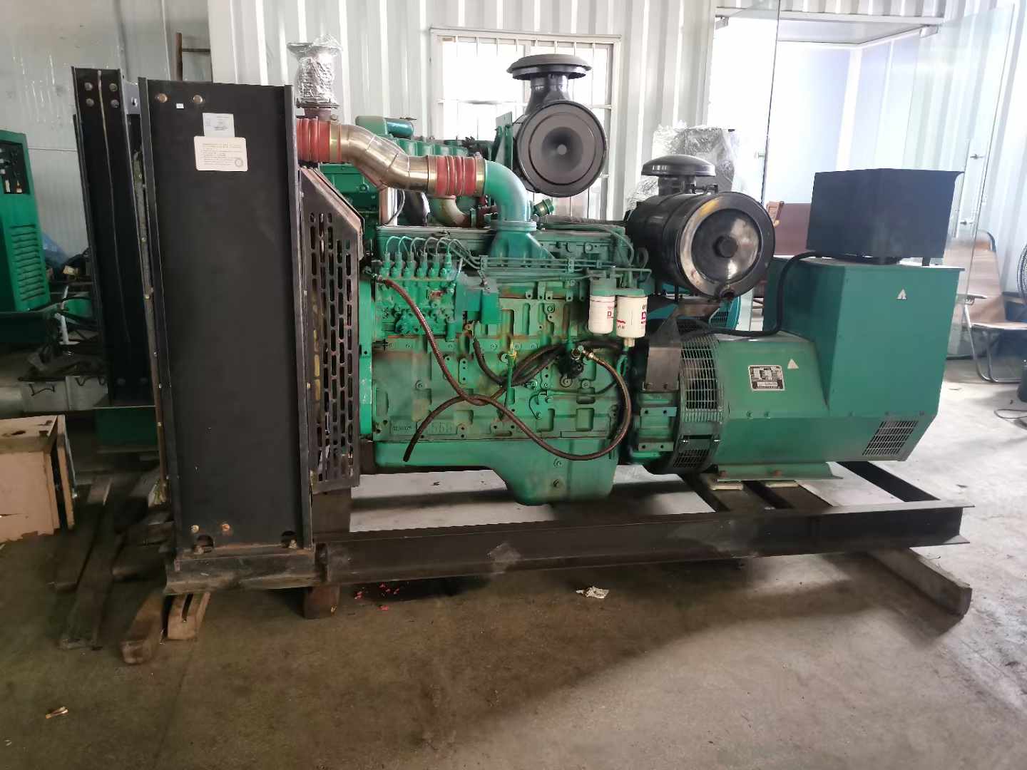 西吉发电机租赁如何确定电缆的承载电流是否在安全范围内？