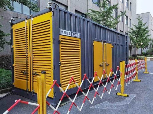 西吉如何使用转速表检查发动机的转速？