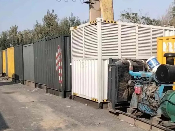 西吉200KW柴油发电机机组每小时油耗是多少？